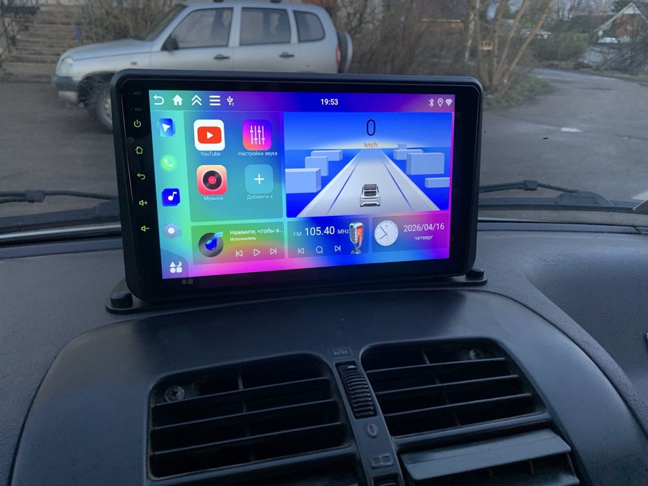 Магнітола універсальна  9 і 10 дюймів 4/64 Gb пам'яті Android auto Carplay