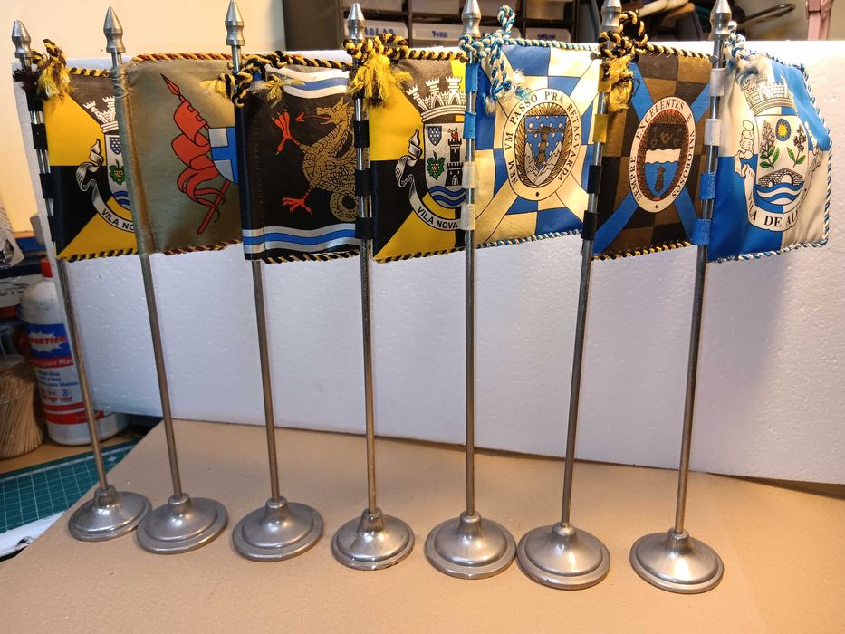 Guiões pe metálico