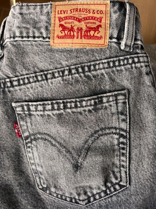 Джинси жіночі Levi Strauss