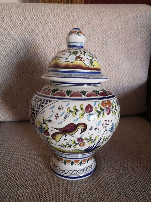 Pote porcelana Séc. XVII