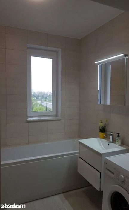 Mieszkanie 36 m² z balkonem i garażem na Pradze-Południe
