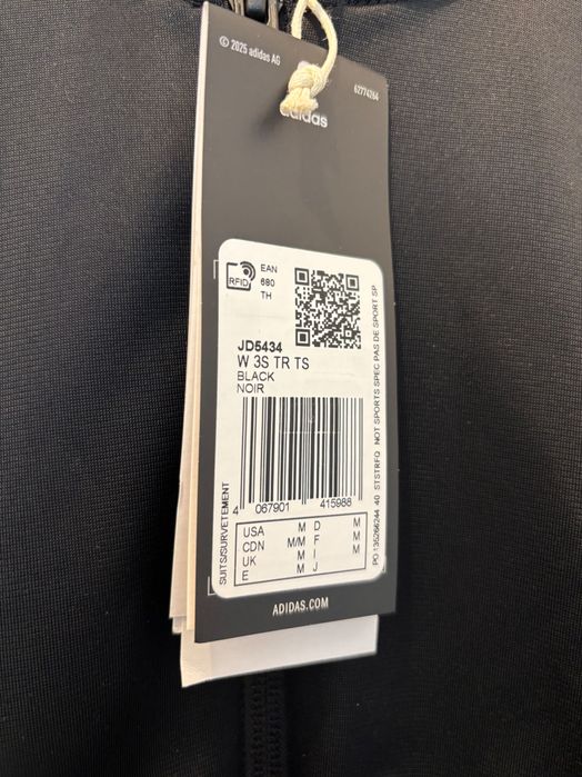 Nowy dres damski Adidas ESSENTIALS 3-STRIPES Rozmiar M. JD5434