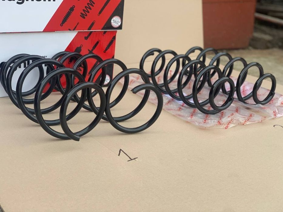 Пружина зад перід Fiat Linea Фиат Линеа Лінеа передняя задняя перед