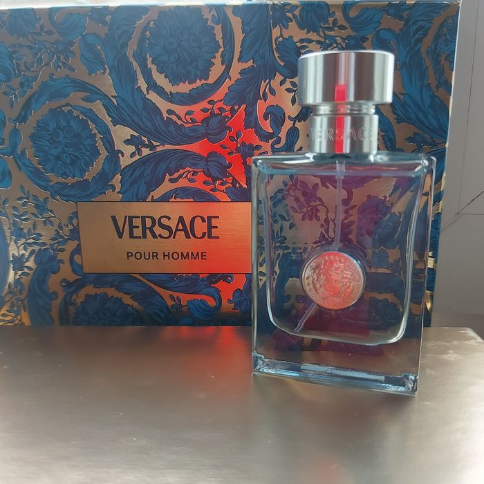 Парфюм Versace  Pour Homme