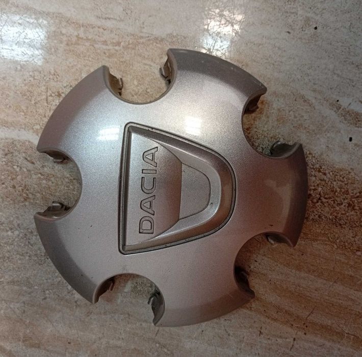 Dekielki Dacia Duster kom.