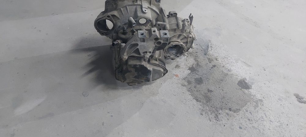 КПП Кадди LZY під ремонт