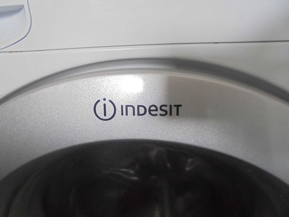 Maquina lavar - INDESIT 8 kg. / Com garantia / Òtimo estado
