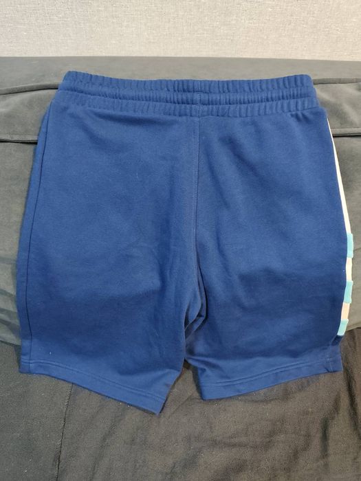 Продам шорти Adidas!