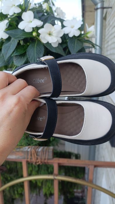 Продам туфлі Clibee