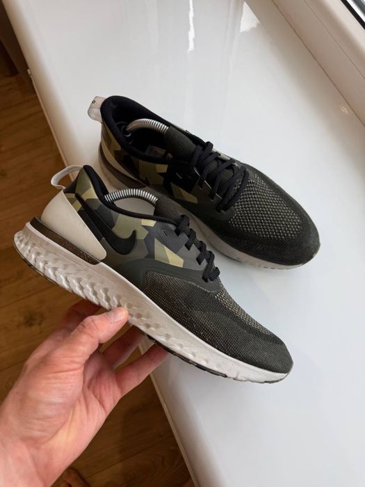 Чоловічі кросівки Nike Odyssey React 2 Flyknit
