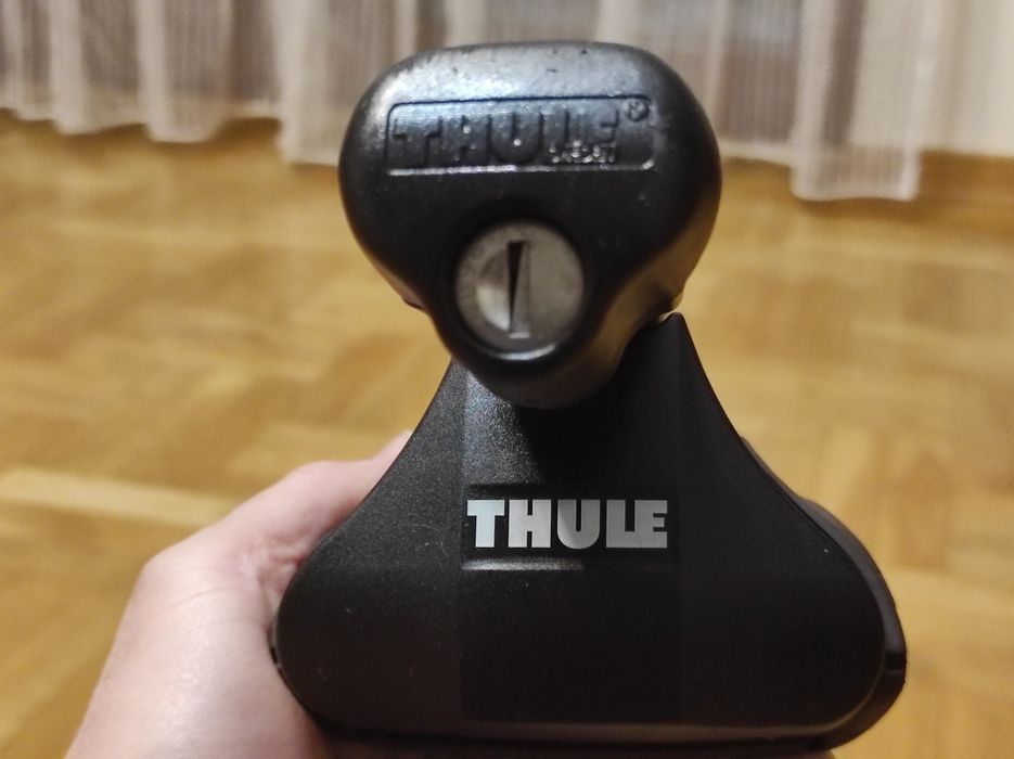 Bagażnik dachowy THULE, belki na relingi