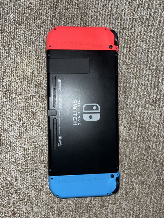 Nintendo Switch V2 повний коплект (без HDMI дроту)