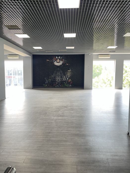 АРЕНДА Весь 2 этаж. Свой вход .  р-н Королева 600m2‼️Люстдорфская