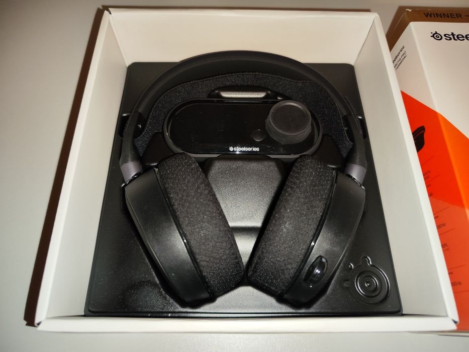 Продам Геймерські навушники SteelSeries Arctis Pro + GameDac
