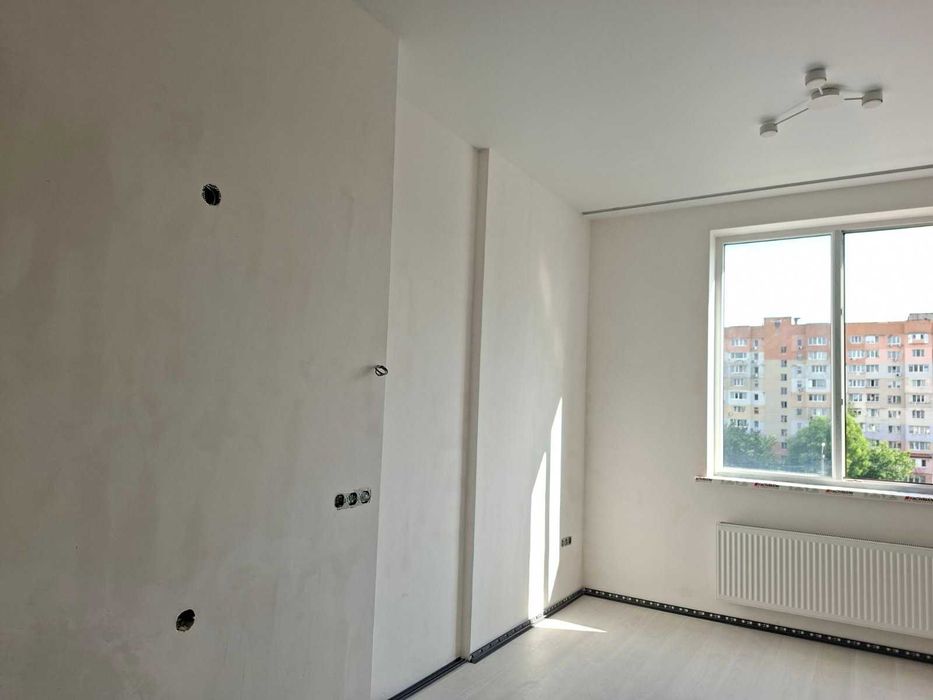 Однокімнатна квартира-студія з ремонтом