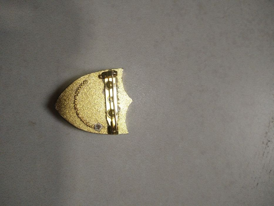 продам набор значков