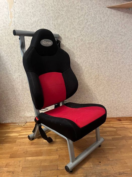 Крісло офісне Крісло автомобільне Крісло Ігрове крісло Römer
