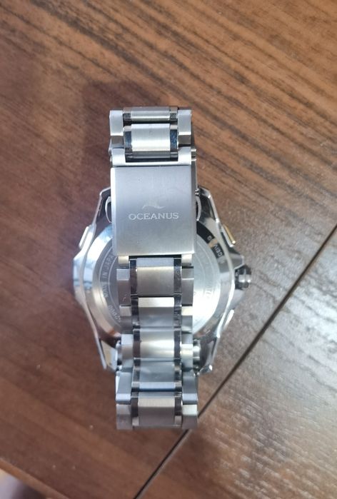 Casio Oceanus OCW-G2000 1AJF GPS Bluetooth Radio Control