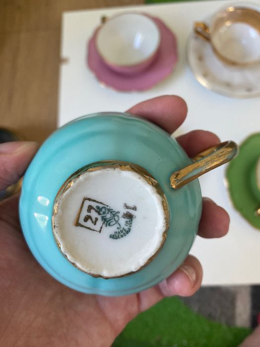 Małe filiżAnki porcelana