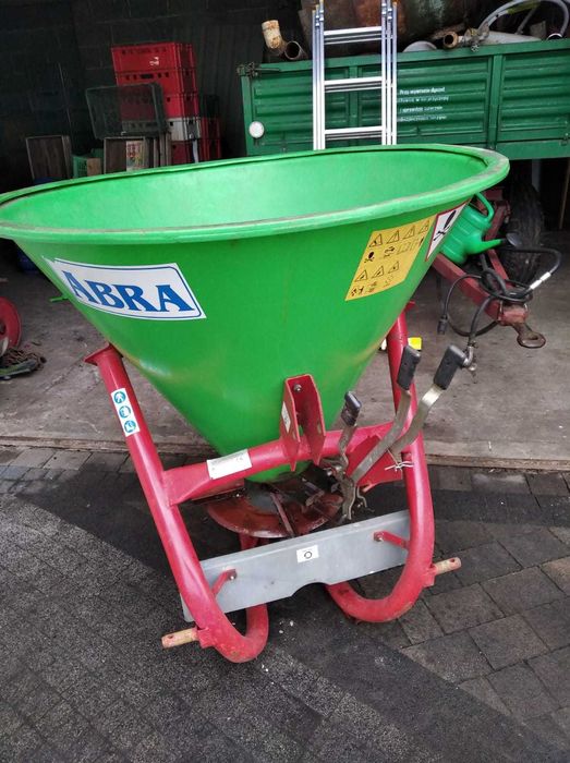 Sprzedam plug i rozsiewacz do nawozu