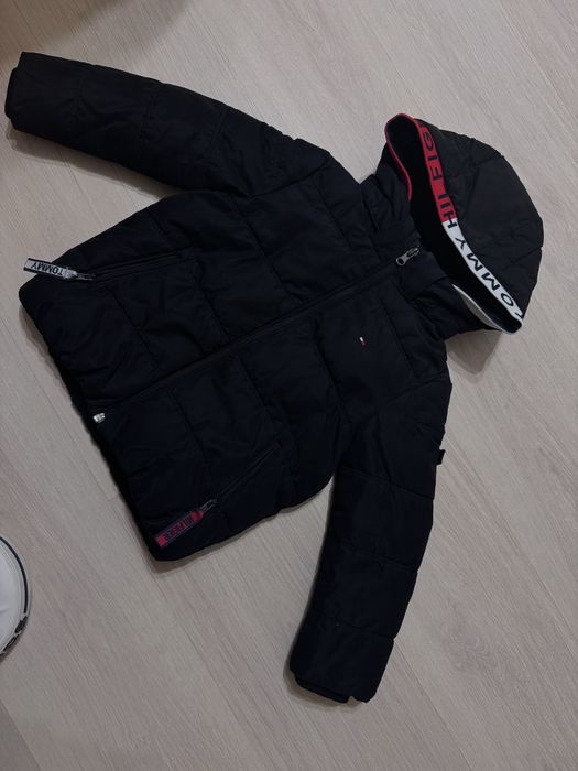 Куртка пуховик tommy hilfiger 104/110 + кросівки new balance 327
