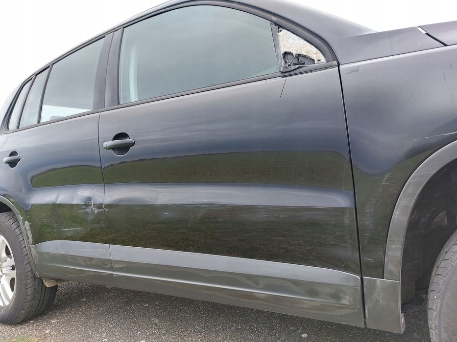 vw tiguan i drzwi prawy przód przednie 07-16r lc9x