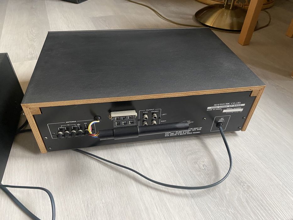 Akai AM 2400 AT 2400 GXC 709D, wieża
