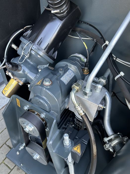 Kompresor śrubowy  KAESER SK 25 15kw 8bar + OSUSZACZ