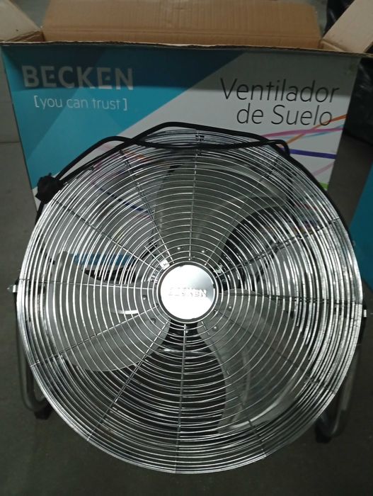 Ventoinha de Chão BECKEN 45cm Metal 150W