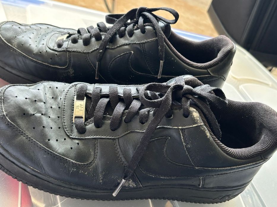 Nike Air Force 1 – All Black (2007) – Tamanho 45