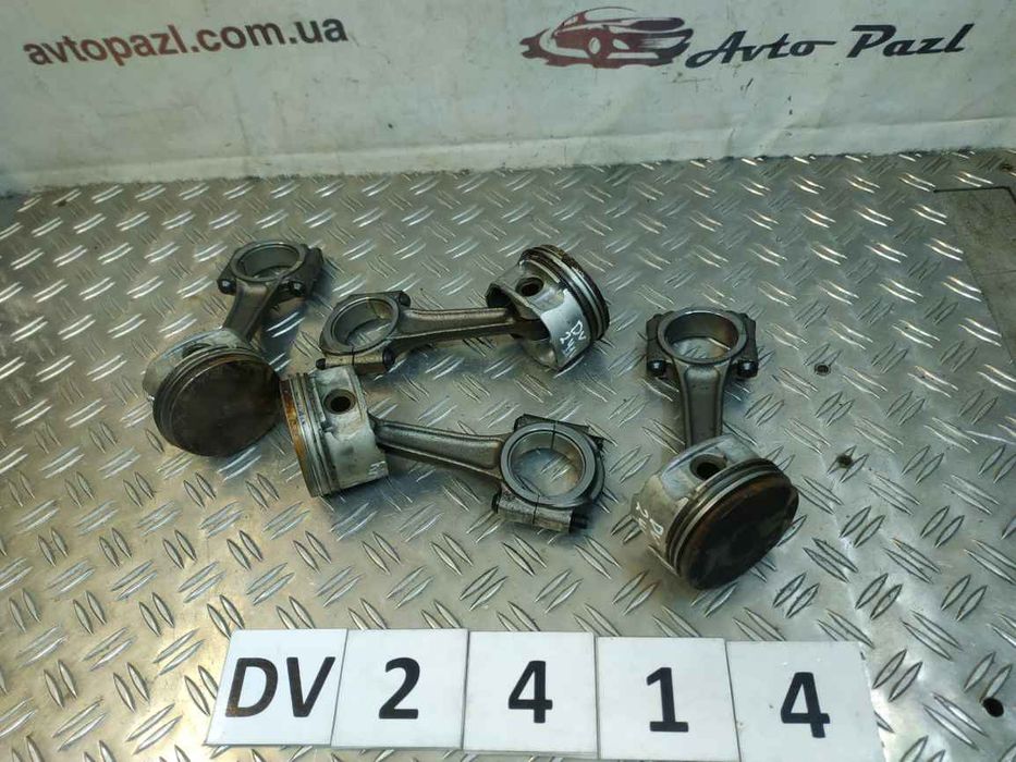 Peugeot/Citroen 307 2001-2008 поршень з шатуном комплект 1.6 бензин  комплект 4шт DV2414 0628N0