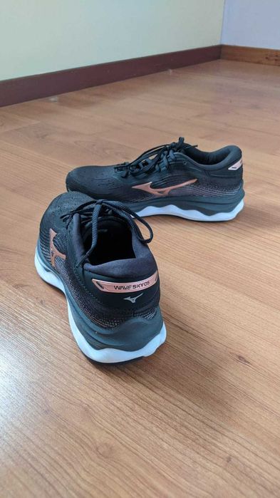 Tênis de corrida feminino mizuno wave sky 5 N°39