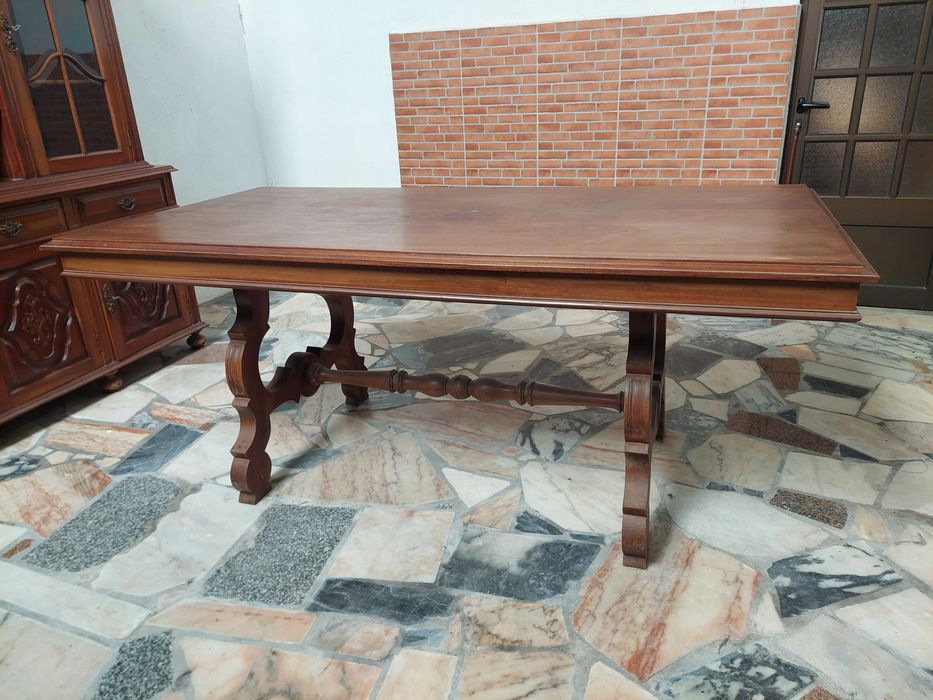 Mesa de Jantar em Madeira