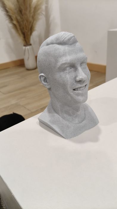 Estátua Cristiano Ronaldo CR7