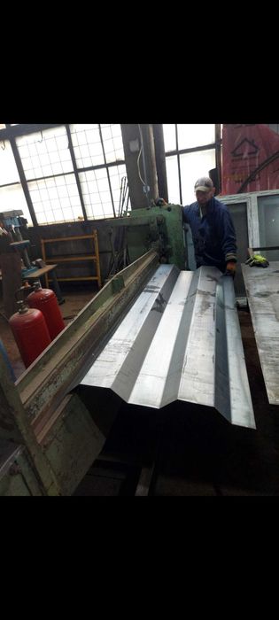 Металобаз пропонує гібочні і зварювальні роботи листа, труб, ферм