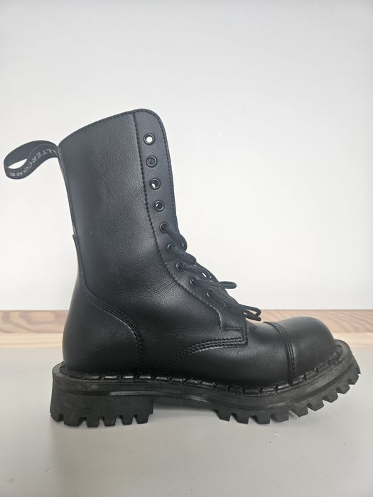 Altercore 351 vegan black, glany, czarne martensy