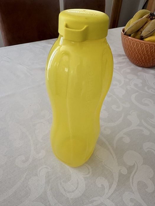 Garrafa tupperware 1,5 L e 2L483749151743692804