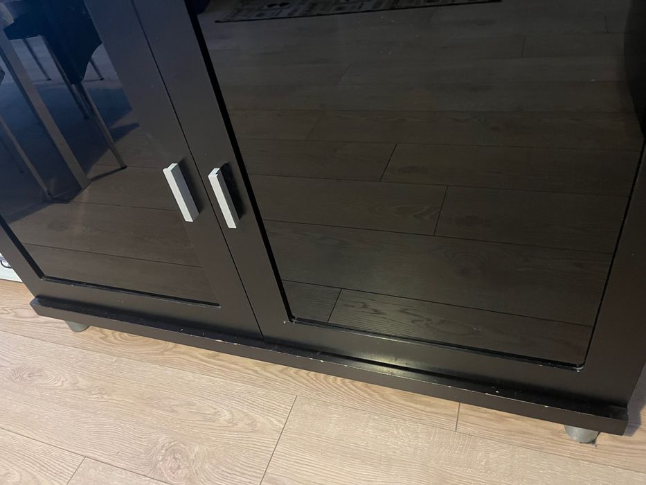 Móvel de madeira wengue Preto Usado