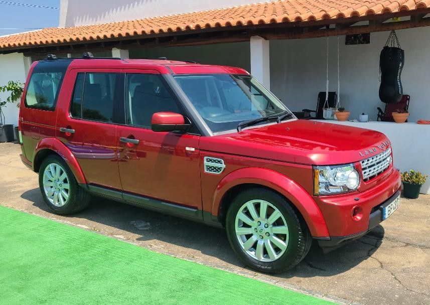 Land Rover Discovery SD V6 SE