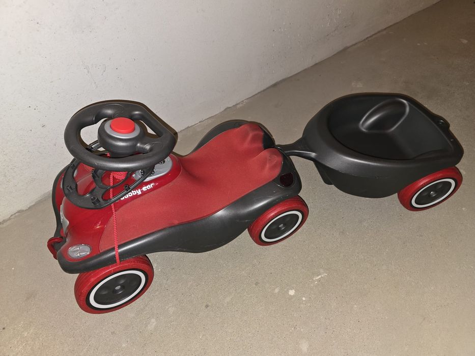 BIG Bobby Car Next 2.0 Czerwony Światła LED - jeździk autko