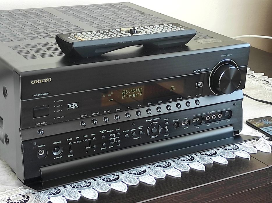 Potężny amplituner Onkyo TX-NR3008
