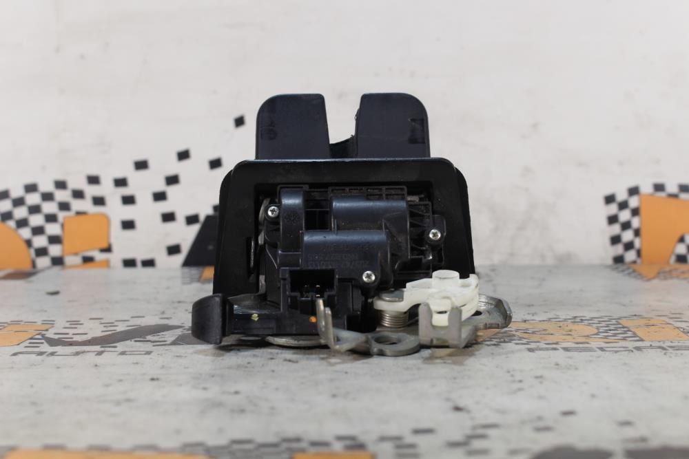 Fechadura / fecho da mala AUDI A3 (8V1, 8VK)