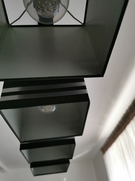 Lampa wisząca na 4 żarówki