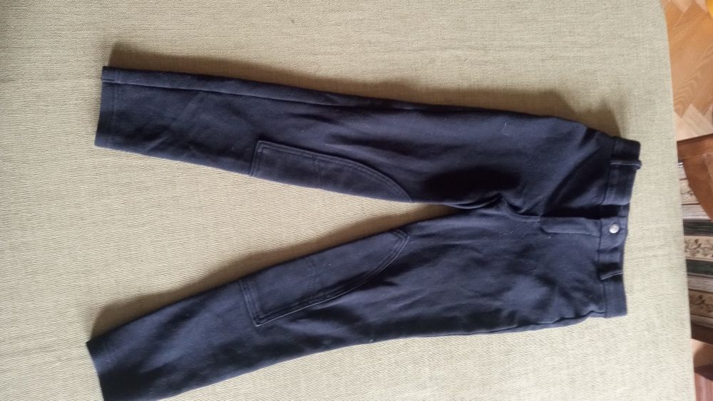 Bryczesy, kamizelka, buty do jazdy konno