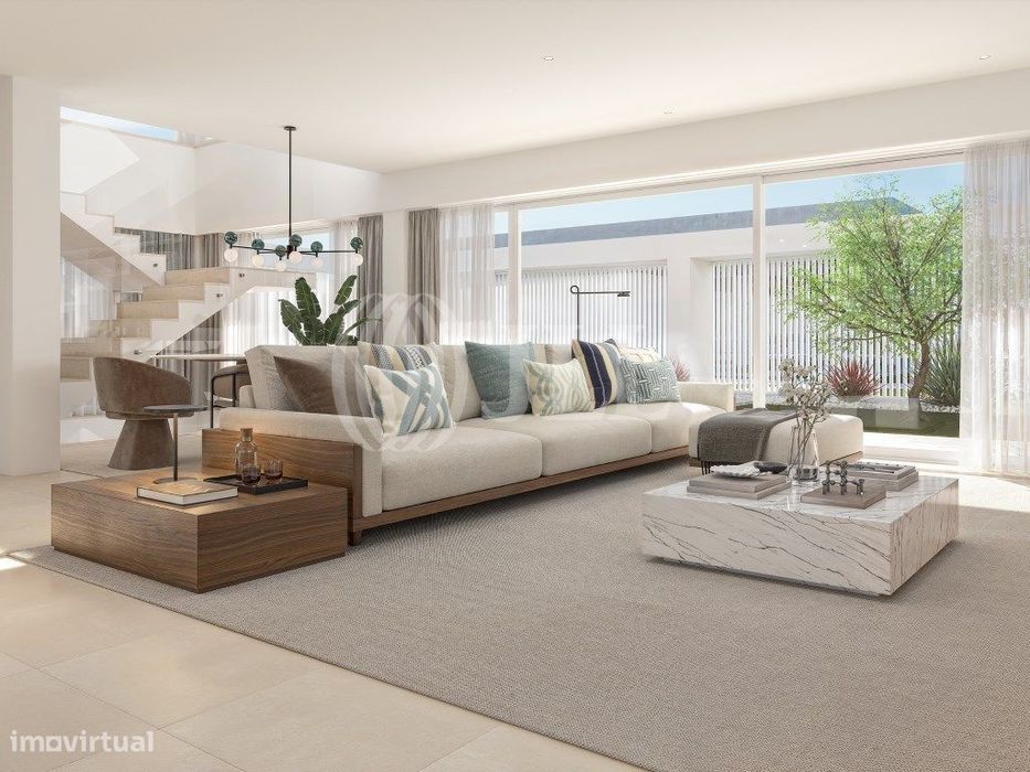 Moradia T3, nova, no Alfarroba Condominium, em Portimão, Algarve
