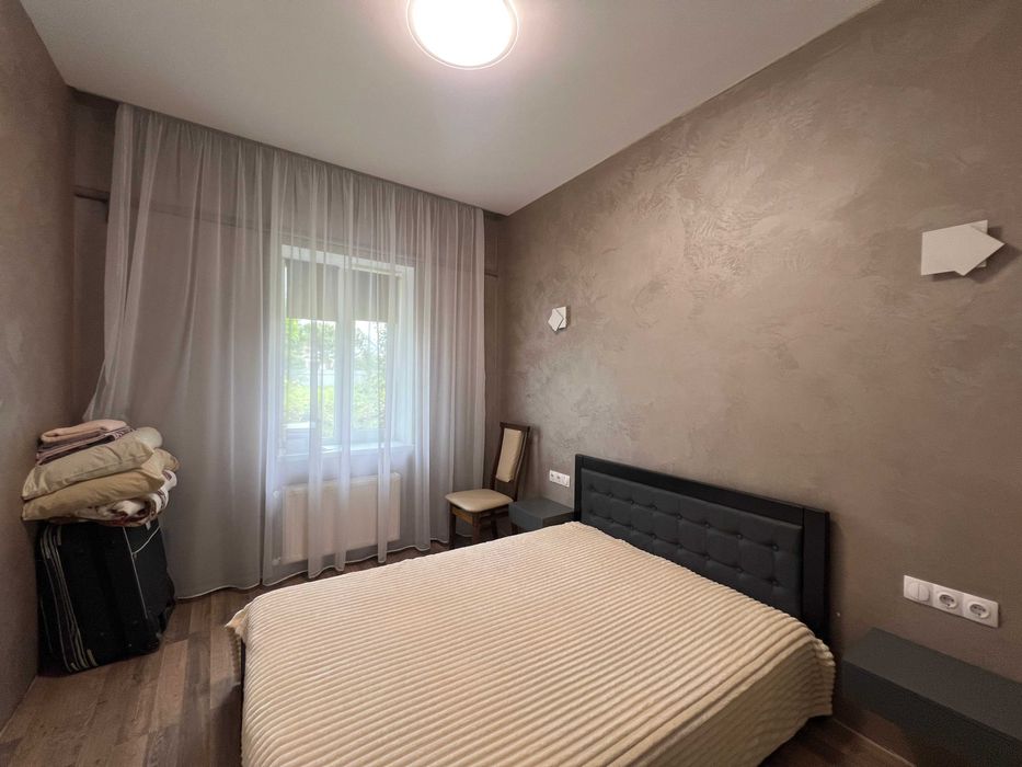 Капітальний будинок в місті Яготин - 5 кімнат, Є ВІДЕООГЛЯД