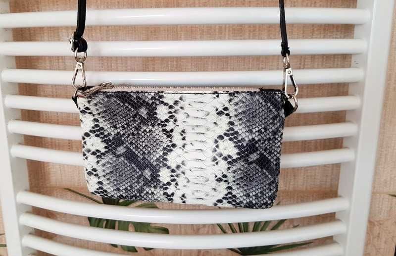 mała skórzana torebka -kopertówka wężowa skóra Borse in Pelle