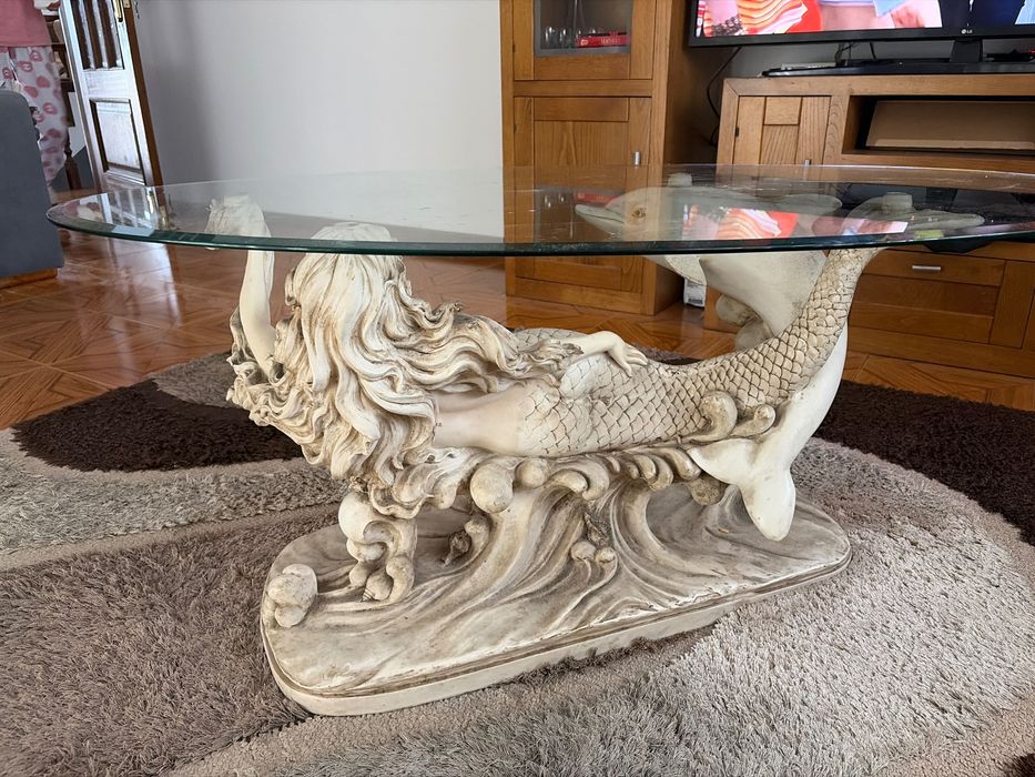 Mesa de sala de marfenite e vidro
