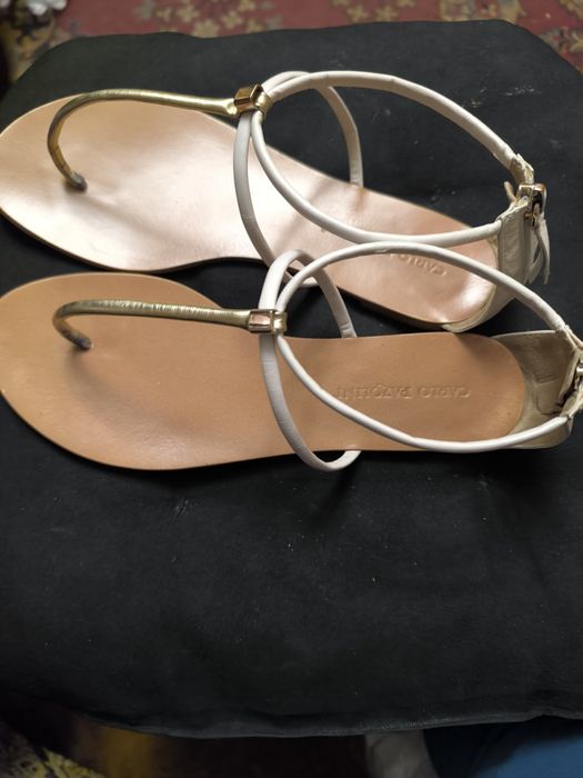 небольшая женская черная сумка  +женская обувь