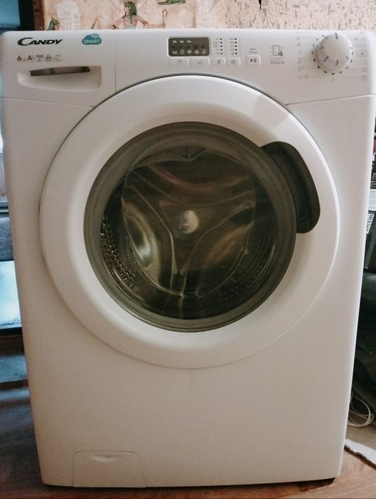 Стиральная машина Candy,нужен ремонт, протекает